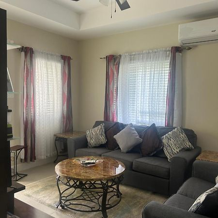 Seamist Villa @Oceanpointe Lucea Comfy 2Br W/Pool Gym & Parking Kültér fotó