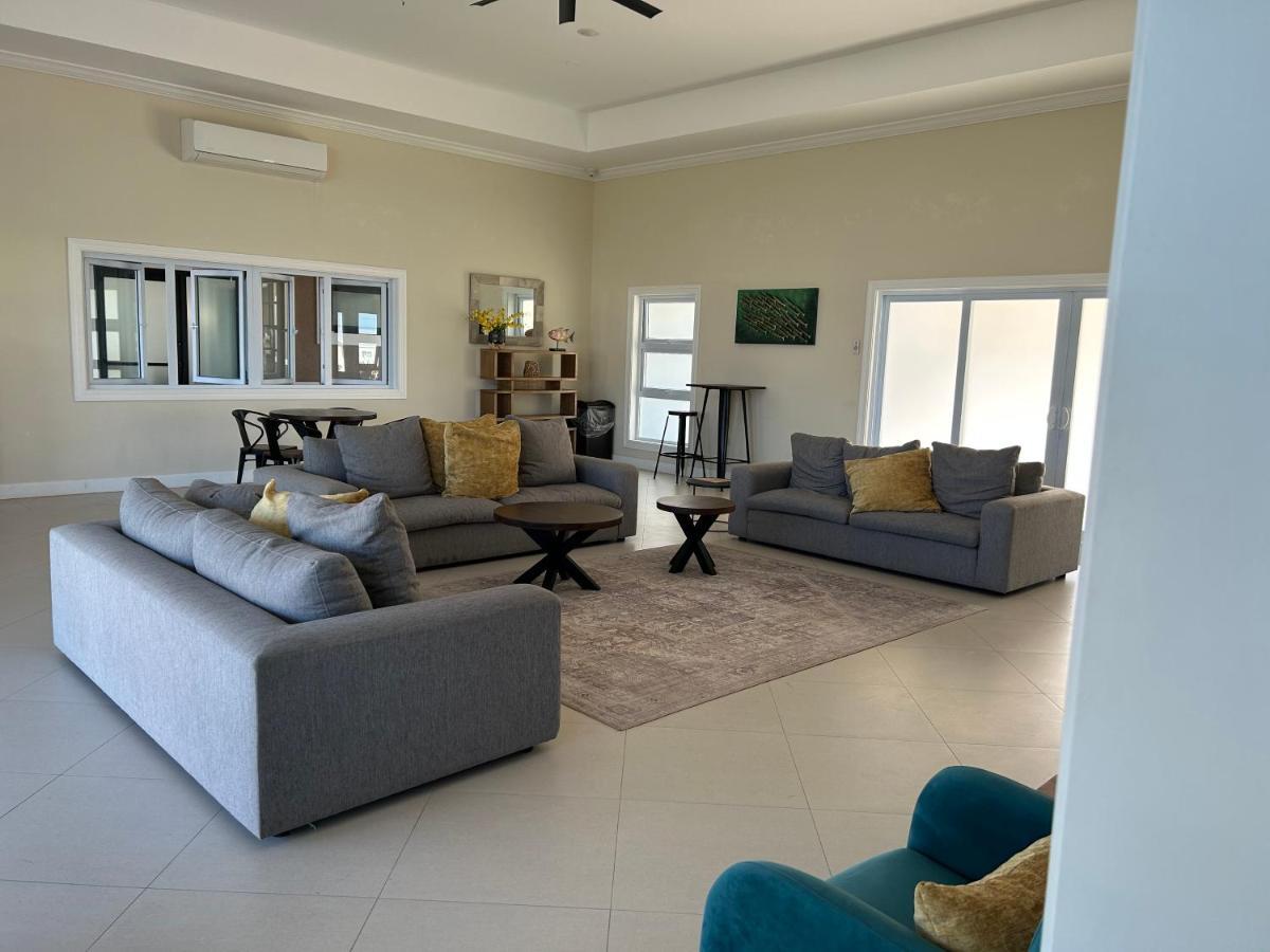 Seamist Villa @Oceanpointe Lucea Comfy 2Br W/Pool Gym & Parking Kültér fotó